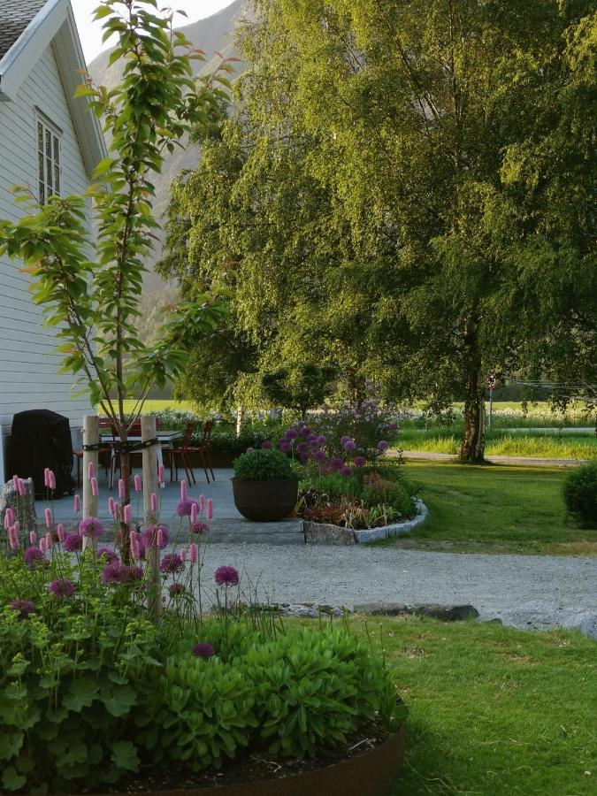 Ostigard 1810 Villa Åndalsnes Exterior photo